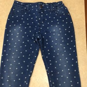 Blue jeggings with white stars